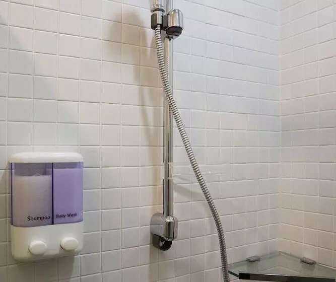 Capsule Hotel  Darakhyu  T1