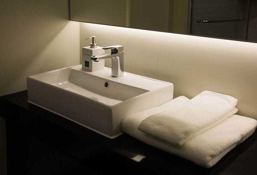 Capsule Hotel Darakhyu T1