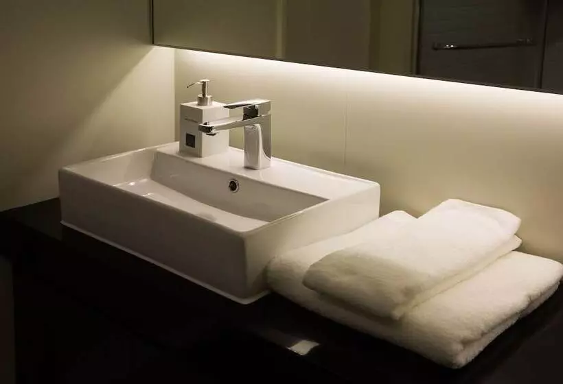 Capsule Hotel  Darakhyu  T1