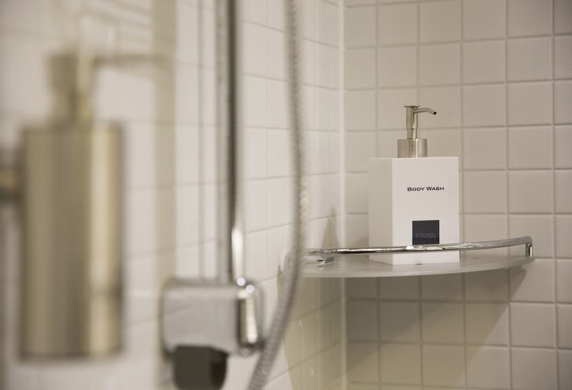 Capsule Hotel Darakhyu T1