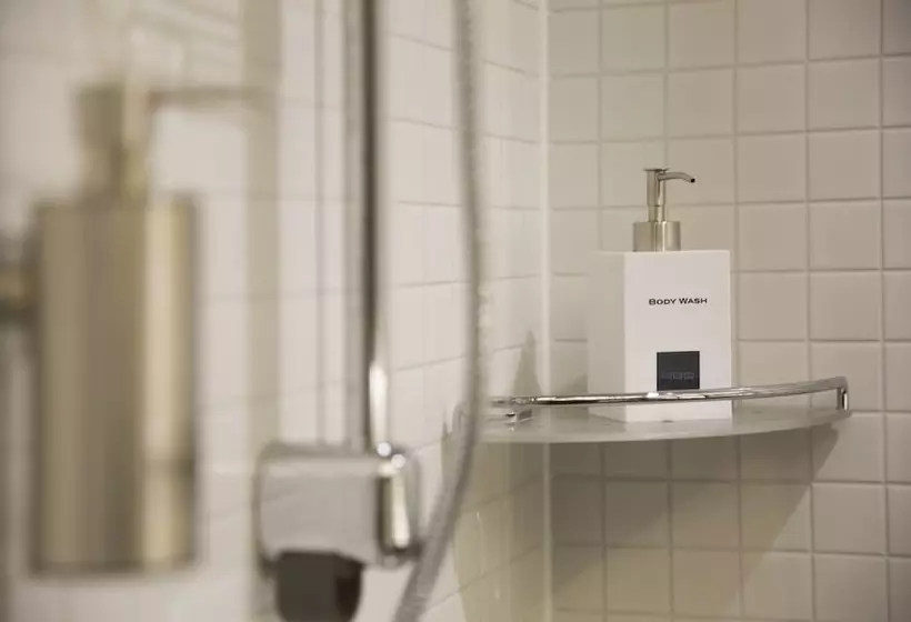 Capsule Hotel  Darakhyu  T1