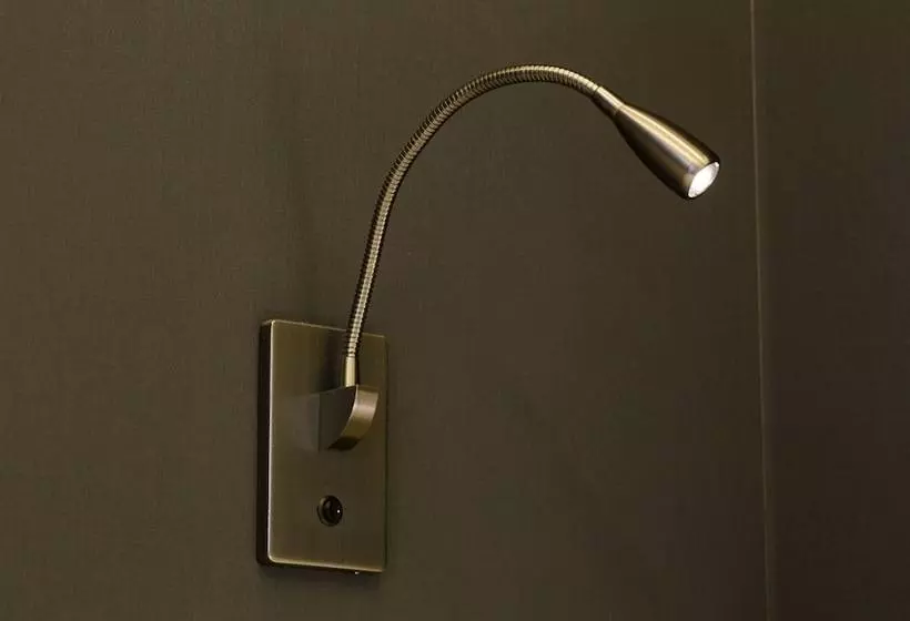 Capsule Hotel  Darakhyu  T1