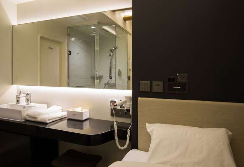 Capsule Hotel Darakhyu T1
