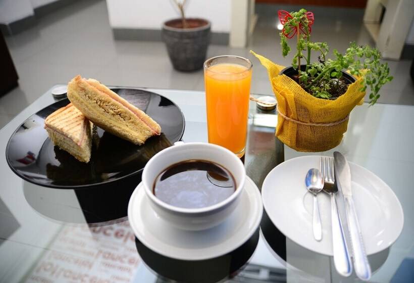 مسافرخانه Lancelot