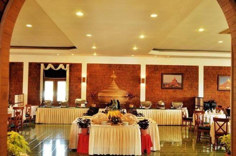 هتل Aye Thar Yar Golf Resort