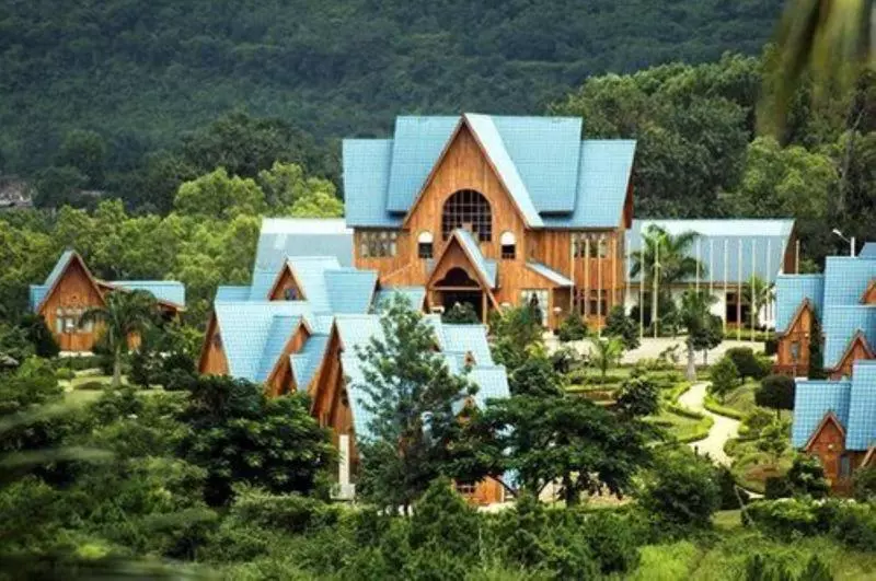 هتل Aye Thar Yar Golf Resort