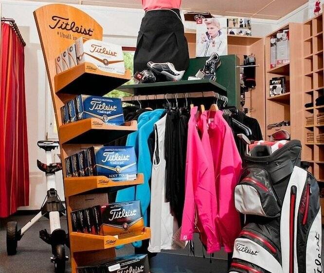 هتل Golf & Country