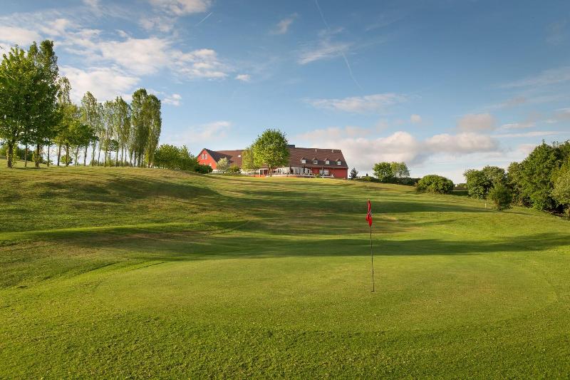 هتل Golf & Country