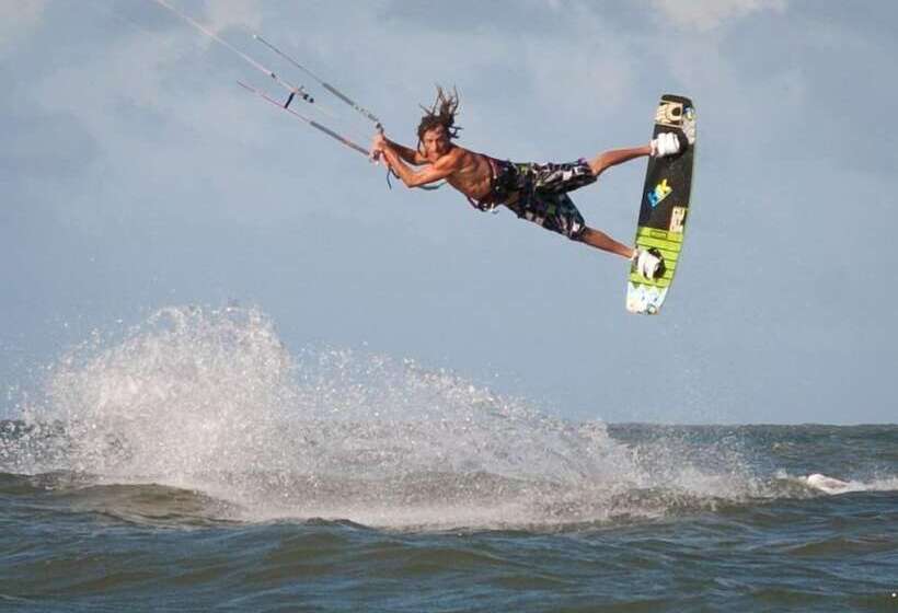 בית מלון כפרי Kite Bay Villa