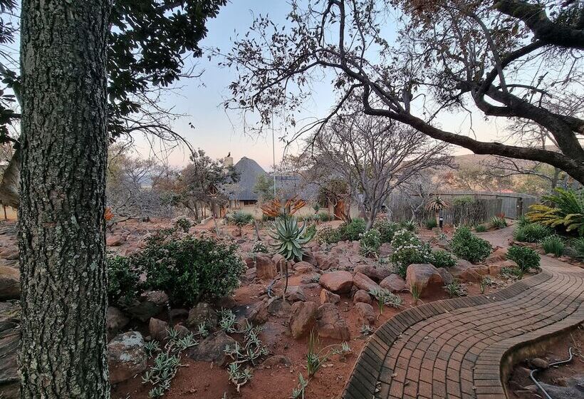 בית מלון כפרי Matingwe Lodge