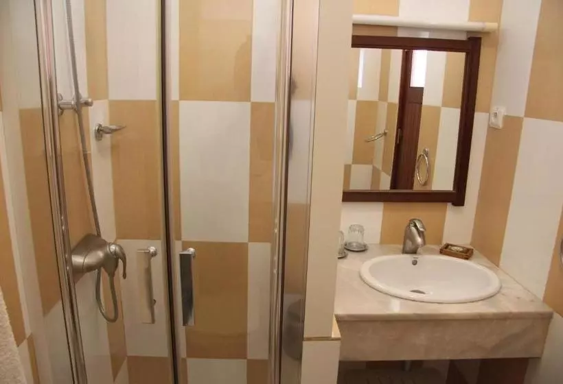 Hotelli Pousada Monte Cara