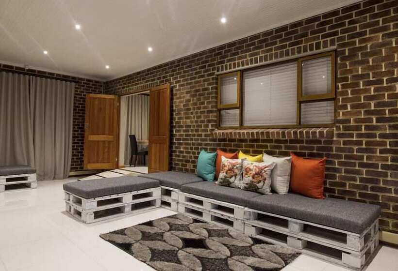 مبيت وإفطار Tsitsikamma Manor