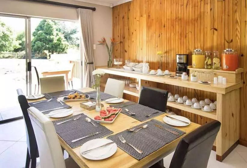 Aamiaismajoitus (B&B) Tsitsikamma Manor