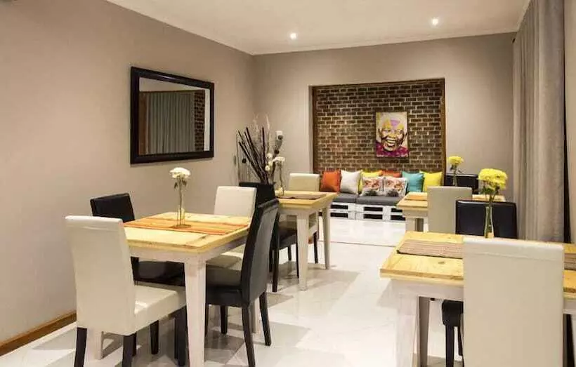 Aamiaismajoitus (B&B) Tsitsikamma Manor