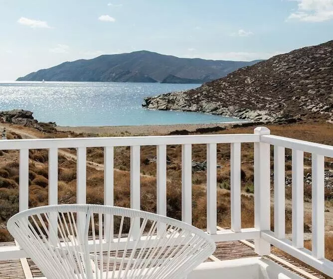 Eneos Kythnos Beach Villas
