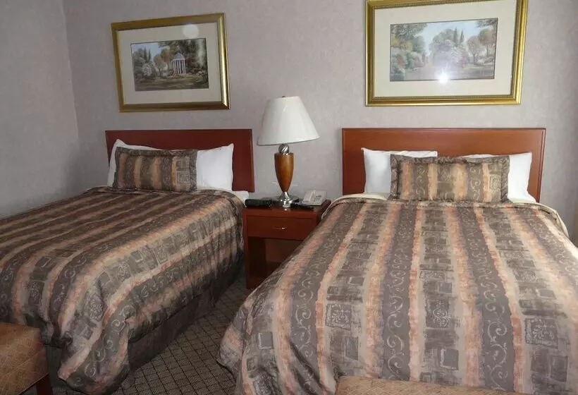 Hotelli Crestwood Inn