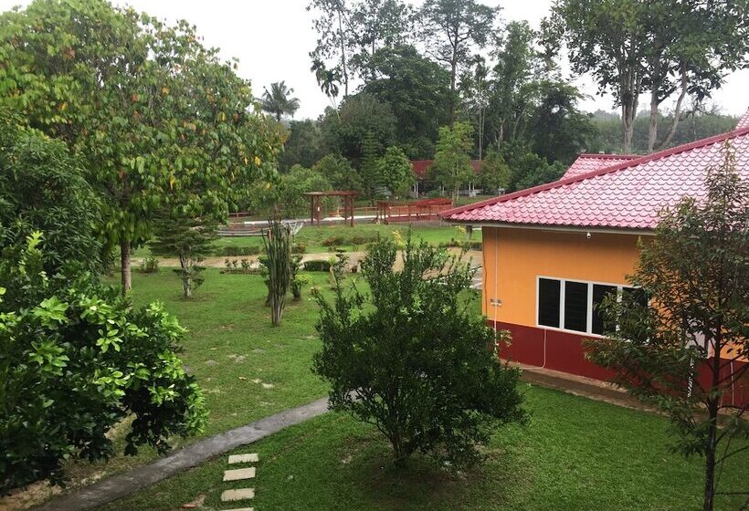 בית מלון כפרי Happy Paradise