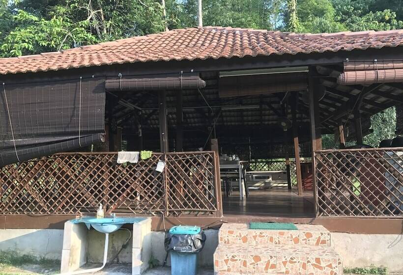 בית מלון כפרי Happy Paradise