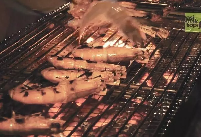 ホテル Happy Paradise