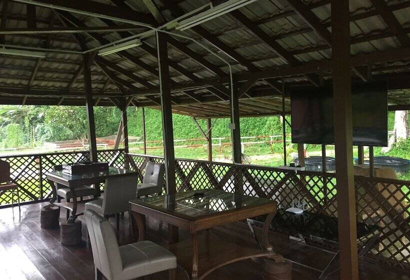 בית מלון כפרי Happy Paradise