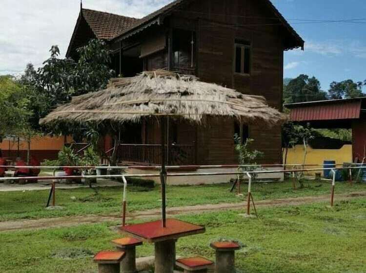 בית מלון כפרי Happy Paradise