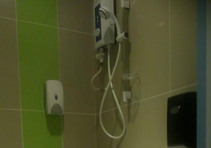 Hotel Place2stay @ Gong Badak