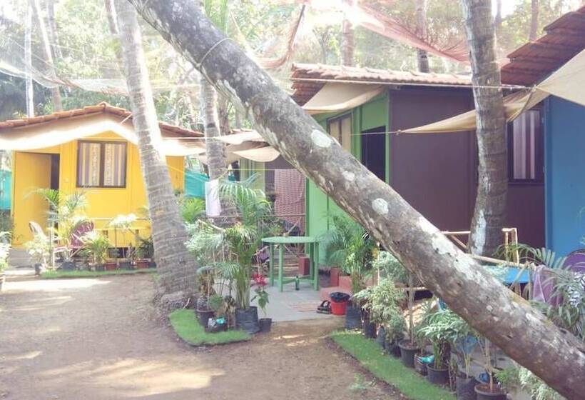 Отель Saturn Beach Cottage