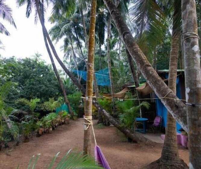 Отель Saturn Beach Cottage