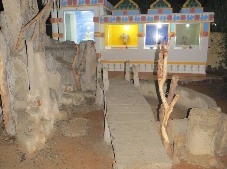 Hotel Thisara Pool Resort Kataragama & Yala & Kabiliththa Safari