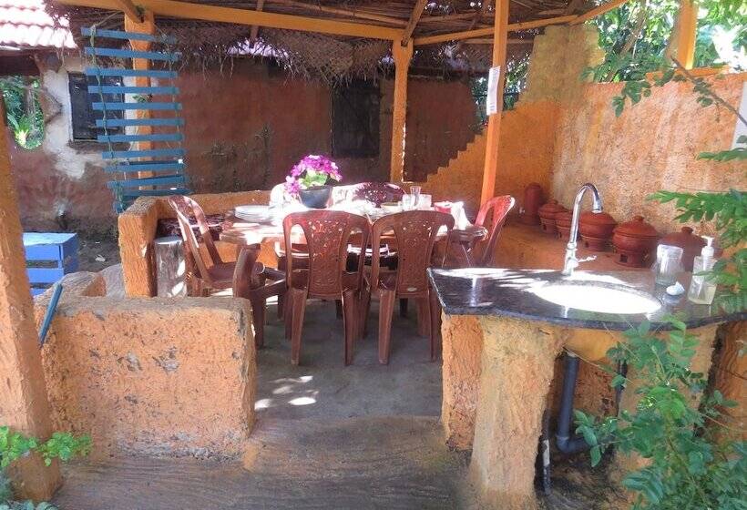 Hotel Thisara Pool Resort Kataragama & Yala & Kabiliththa Safari