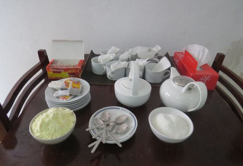 Hotel Thisara Pool Resort Kataragama & Yala & Kabiliththa Safari