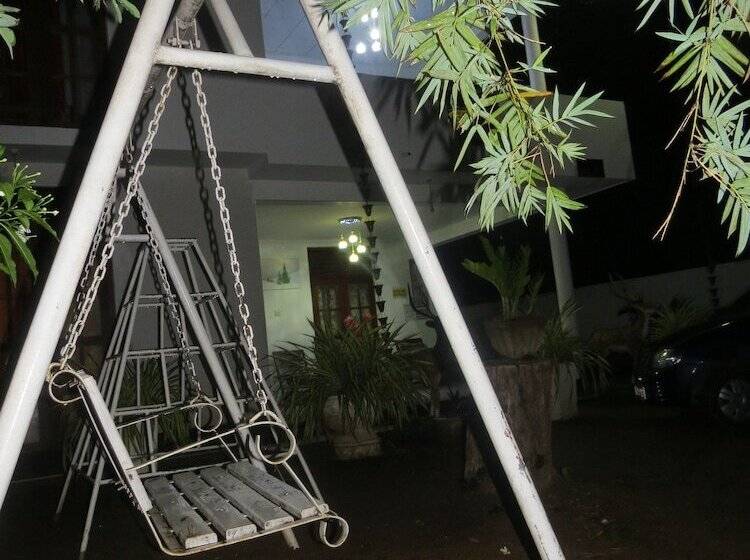 Hotel Thisara Pool Resort Kataragama & Yala & Kabiliththa Safari