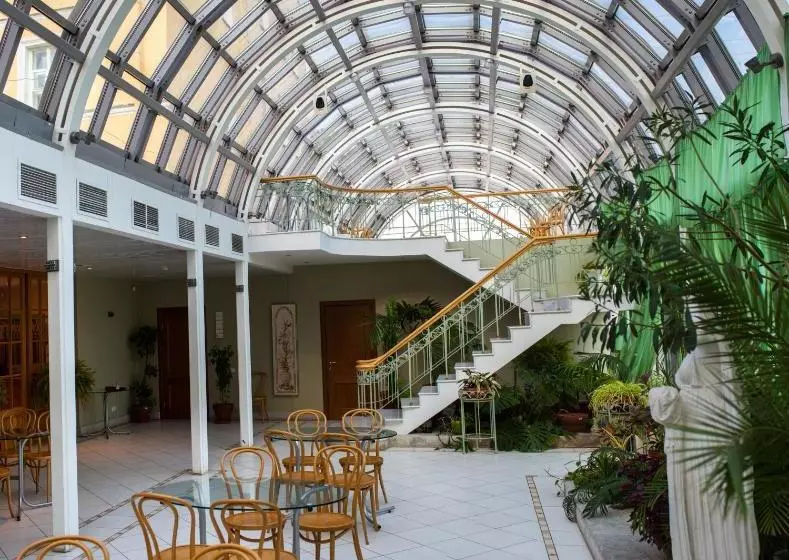 Hotelli Usadba Derzhavina