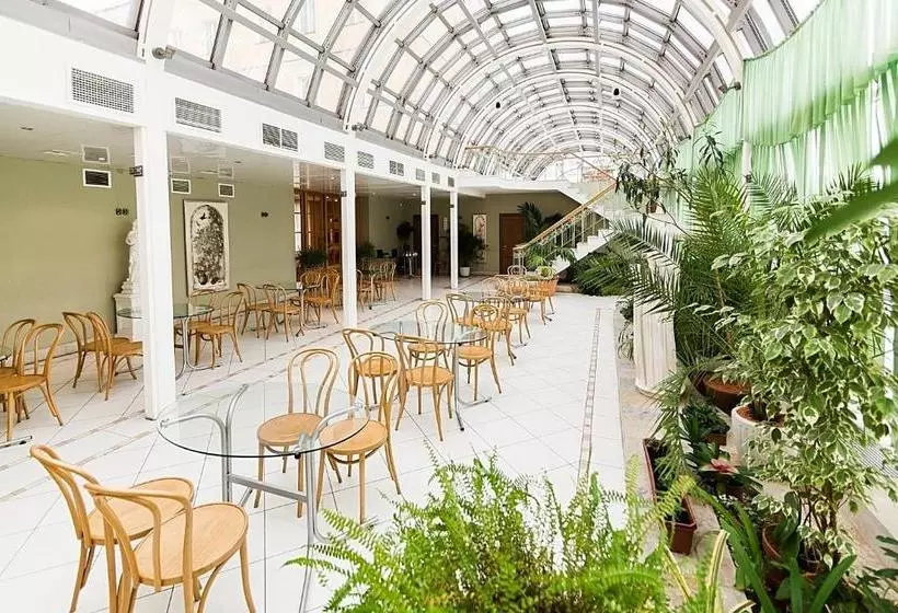 Hotelli Usadba Derzhavina