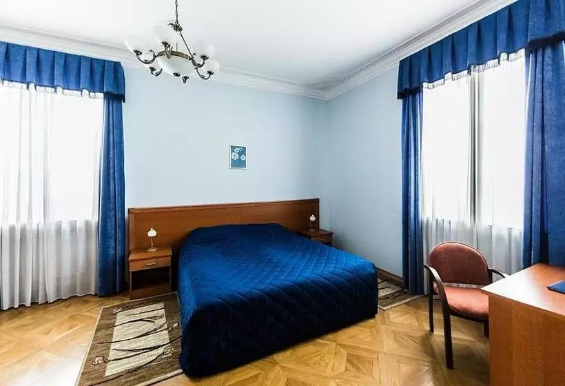 Hotelli Usadba Derzhavina