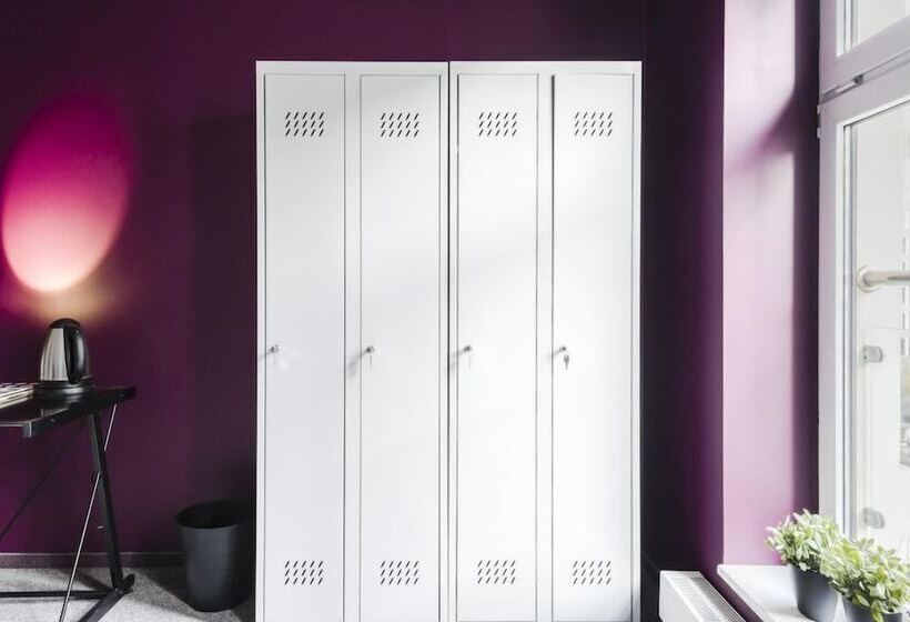 Mish Mash Nowogrodzka   Hostel