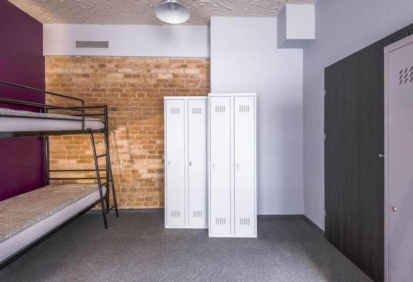 Mish Mash Nowogrodzka   Hostel