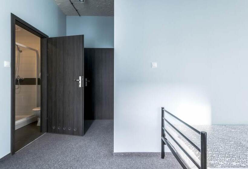 Mish Mash Nowogrodzka   Hostel