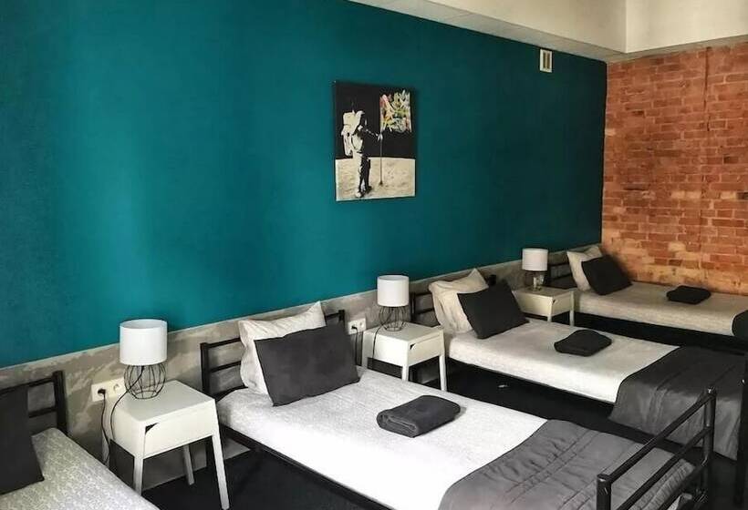 Mish Mash Nowogrodzka   Hostel