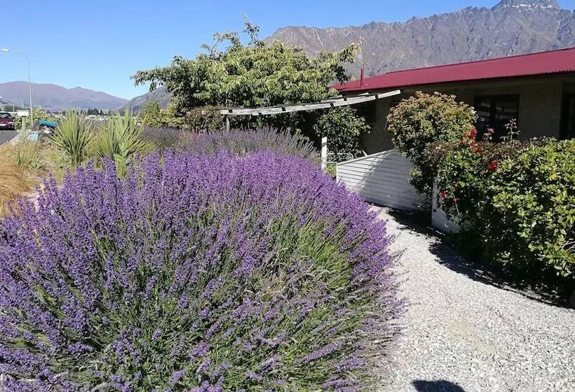 ペンション Aquarius De Lavender Lake View B&b