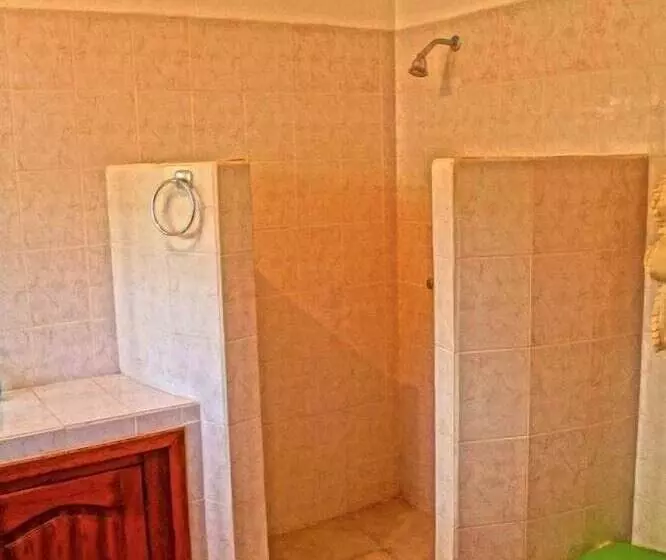 پانسیون Chez May Paule Guesthouse