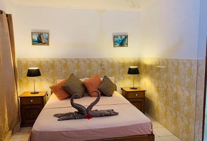 پانسیون Chez May Paule Guesthouse