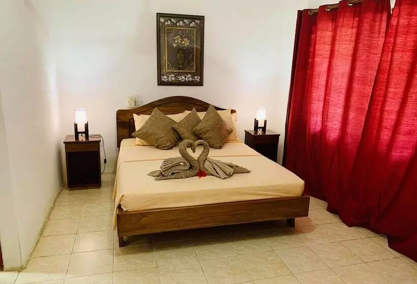 پانسیون Chez May Paule Guesthouse