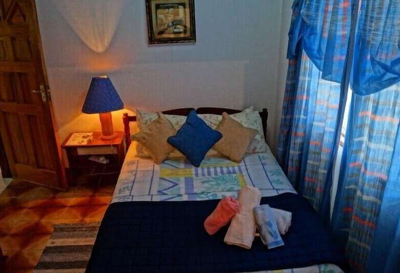 پانسیون Chez May Paule Guesthouse