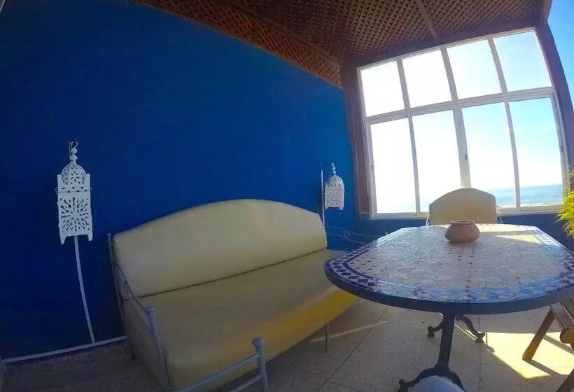 Majatalo He'e Nalu Surf Camp Morocco