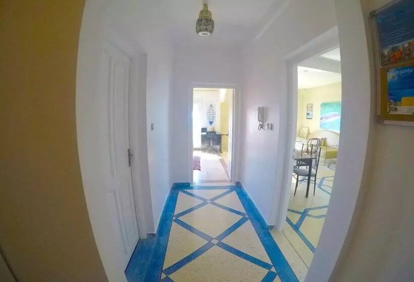 Majatalo He'e Nalu Surf Camp Morocco