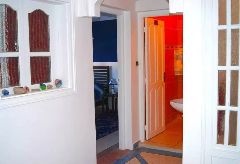 Majatalo He'e Nalu Surf Camp Morocco