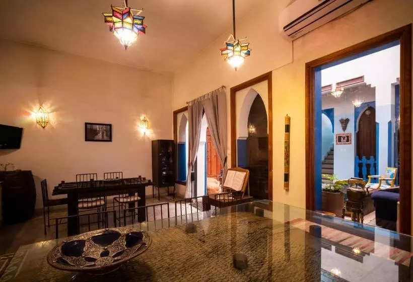 Riad Azcona