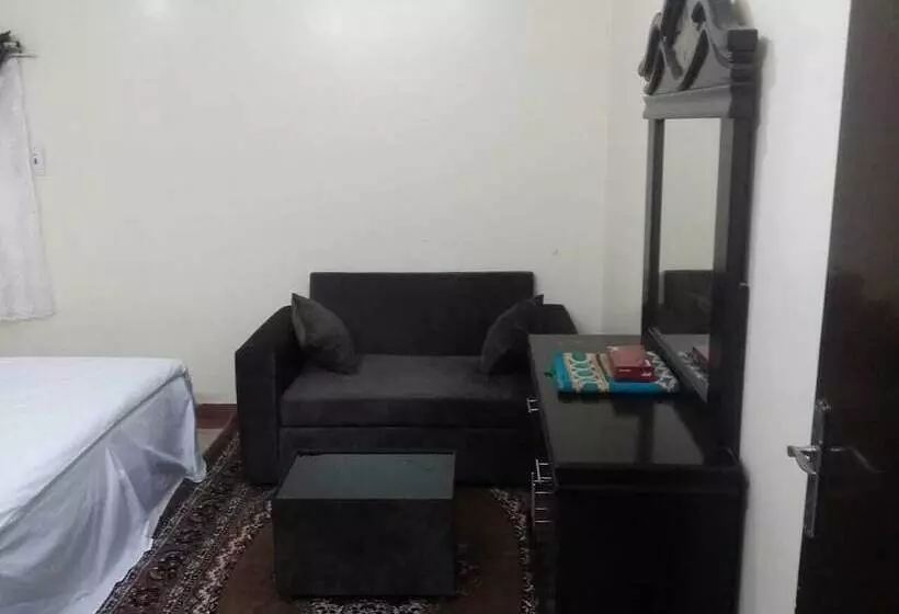 Al Eairy Furnished Apartments Hail 1