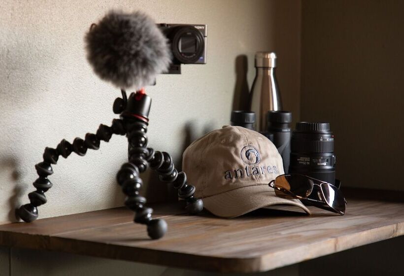 Antares Bush Camp & Safaris   Hostel